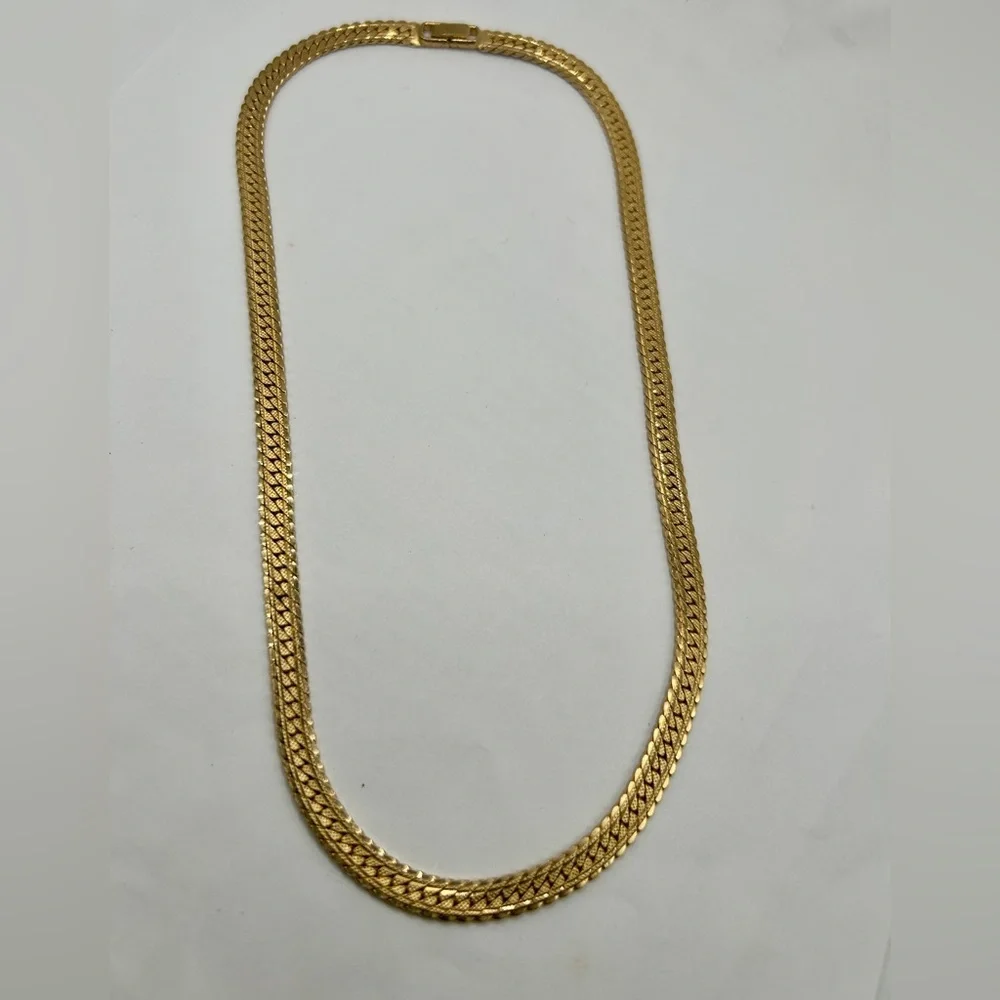 Vintage Herringbone 10k Gold-Plated Chain Necklace SZ 19” Unisex Style - Picture 2 of 12